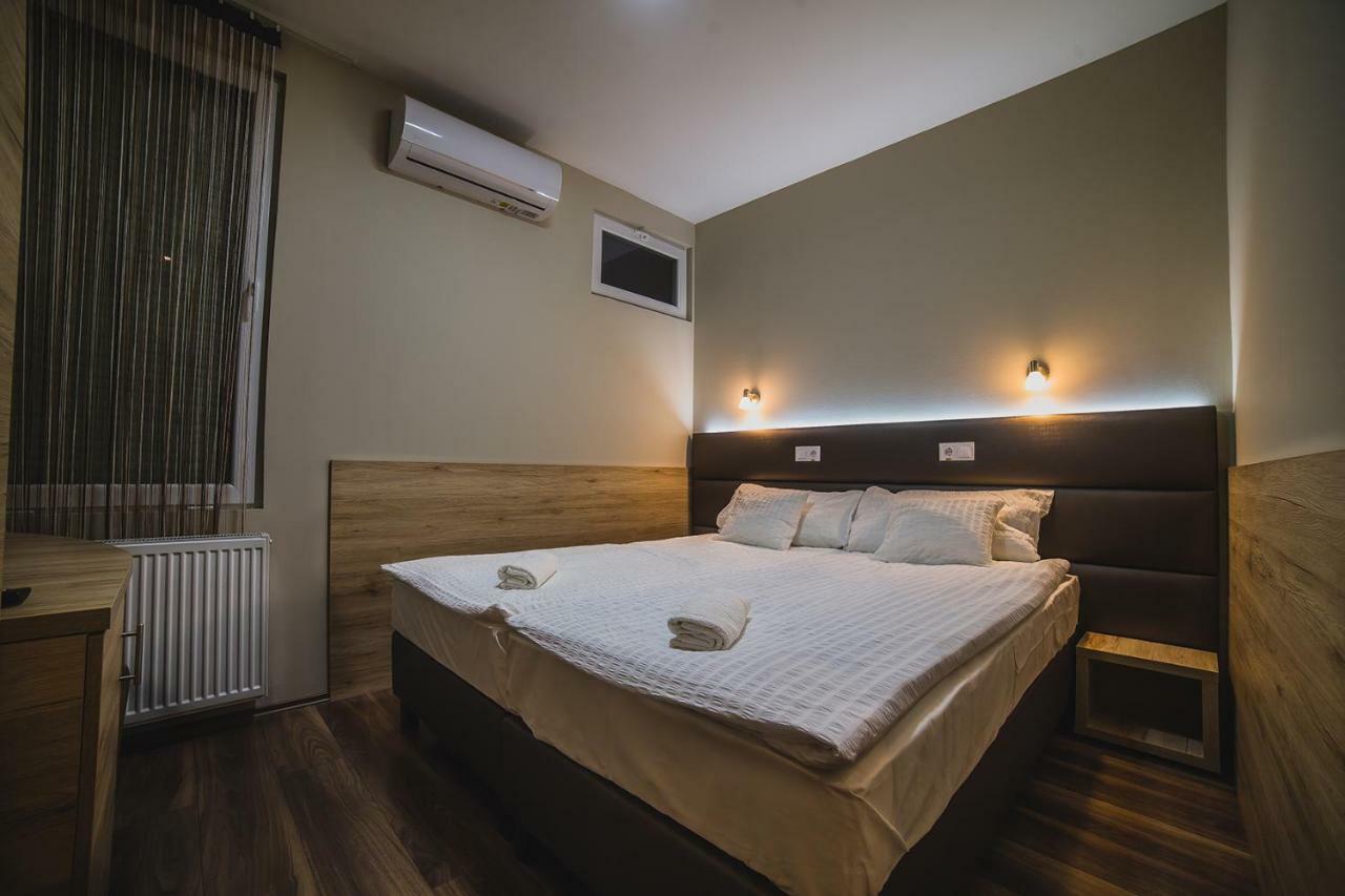 Sztár Motel Étterem Balassagyarmat Esterno foto